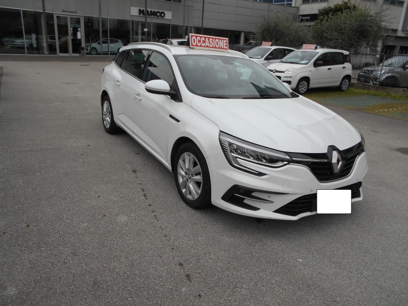 RENAULT MEGANE SW 1.5 DCI 115 CV Immagine 4